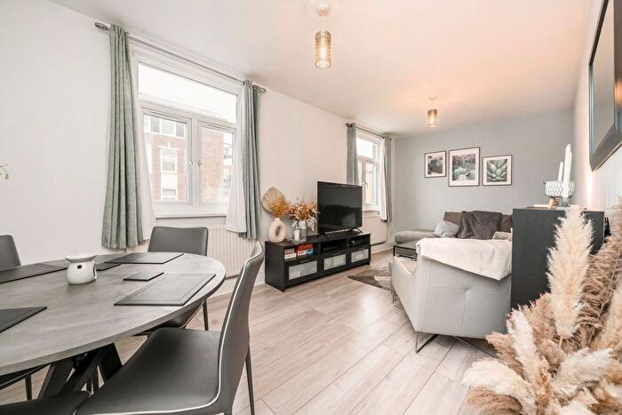 2 Bedroom Flat For Sale In Uxbridge Road, Ealing, W13