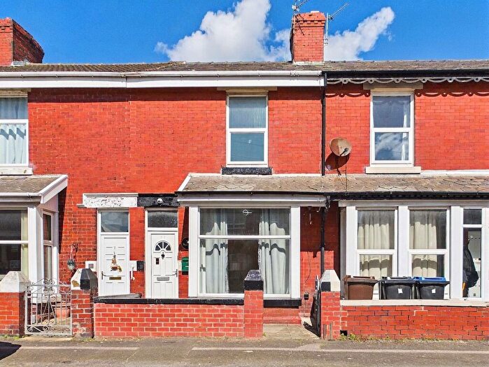 2 Bedroom Terraced House For Sale In Boome Street, Blackpool, FY4