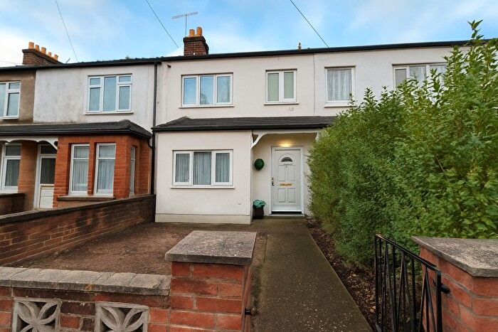 3 Bedroom Terraced House To Rent In Woking, Surrey, GU21