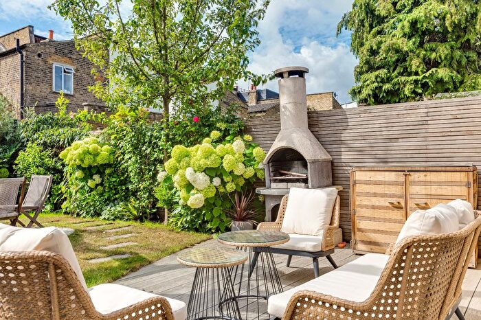 4 Bedroom Terraced House To Rent In Lysia Street, Bishops Park, SW6