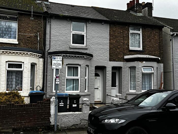 3 Bedroom Terraced House For Sale In Coombe Valley Road, Dover, CT17