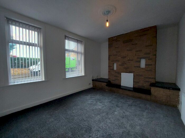 2 Bedroom End Of Terrace House To Rent In Woodbine Road, Burnley, BB12
