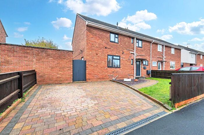 3 Bedroom Semi Detached House For Sale In Edinburgh Road, Newmarket, CB8