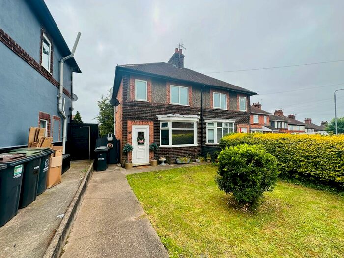 3 Bedroom Property To Rent In Coppice Road, Arnold, NG5