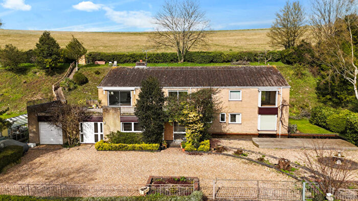 5 Bedroom Detached House For Sale In Fullerton Road, Wherwell, SP11