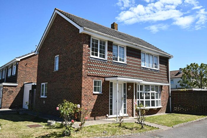 4 Bedroom Detached House For Sale In Saville Close, Gosport, PO12