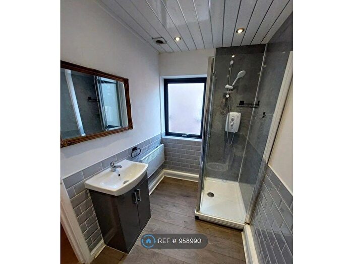 1 Bedroom Flat To Rent In Lord Street, Leigh, WN7