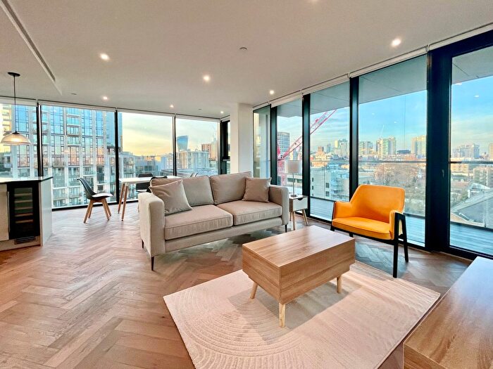 2 Bedroom Flat To Rent In Merino Gardens, London, E1W