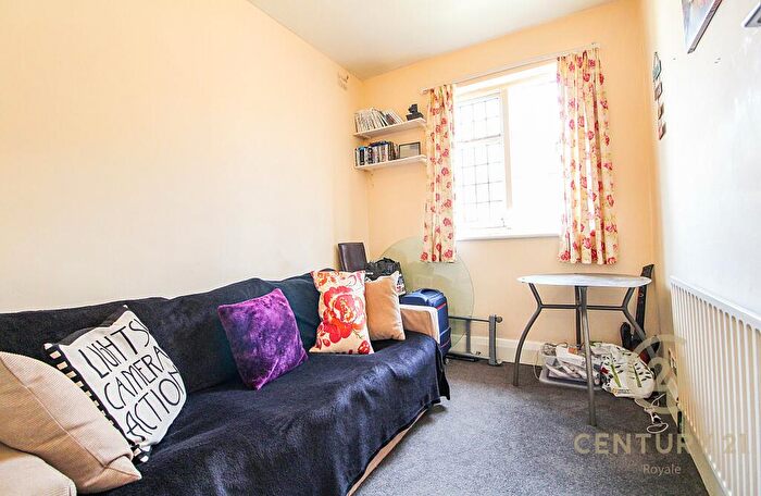4 Bedroom Semi-Detached House To Rent In Surbiton Road Kingston Upon Thames, KT1