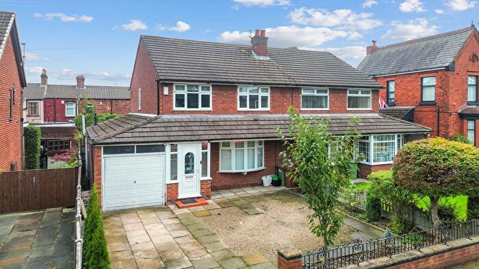 3 Bedroom Semi Detached House For Sale In City Gardens, St. Helens, WA10