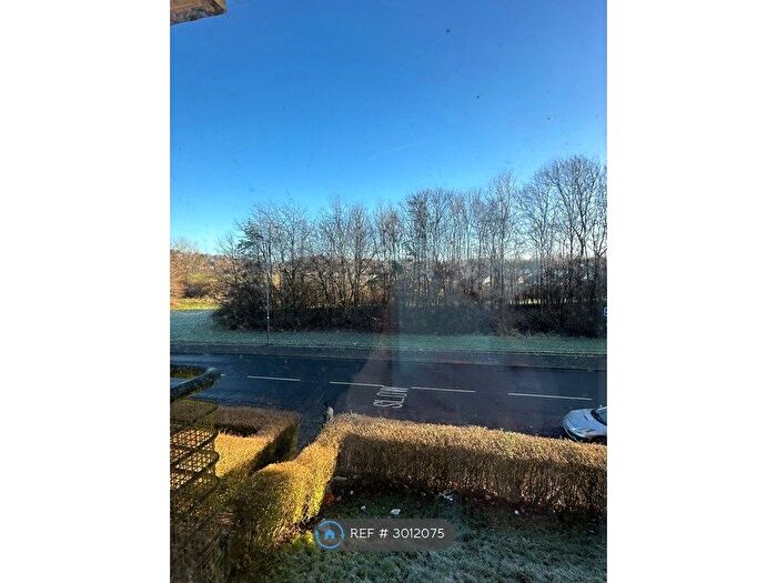 2 Bedroom Flat To Rent In Kinfauns Drive, Glasgow, G15