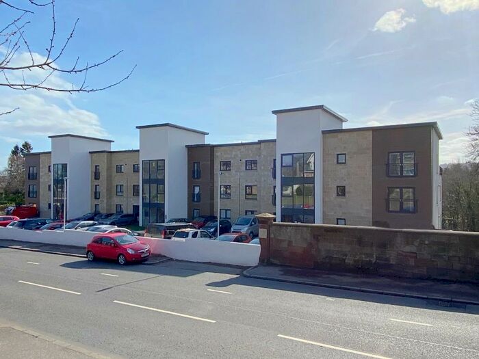 3 Bedroom Penthouse To Rent In Union Street, Hamilton, Lanarkshire, ML3