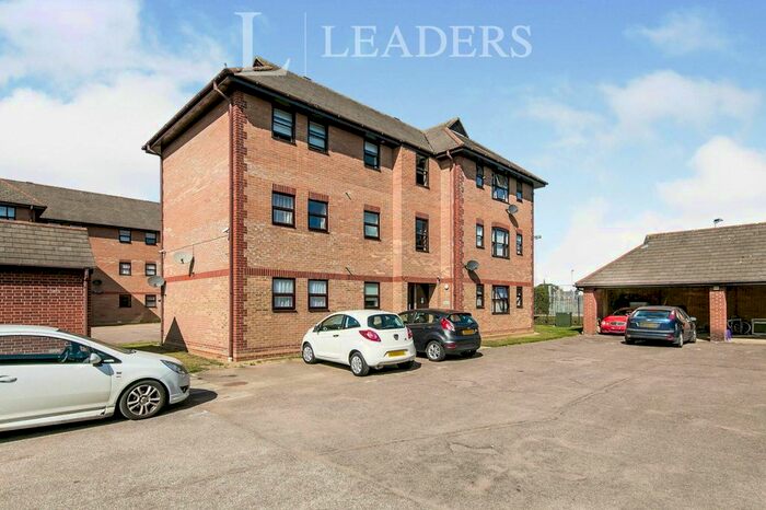2 Bedroom Flat To Rent In Hanbury Gardens, Highwoods, Colchester, CO4