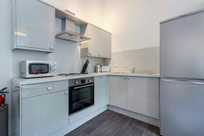 3 Bedroom Flat To Rent In King Street, Stirling Town, Stirling, FK8