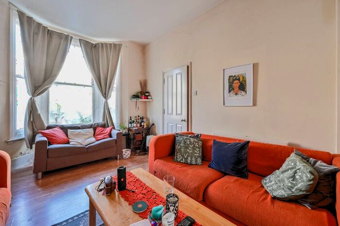 5 Bedroom Property To Rent In Appach Road, Brixton, London, SW2