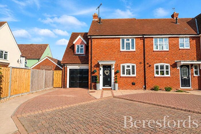 3 Bedroom End Of Terrace House For Sale In Williams Drive, Braintree, CM7