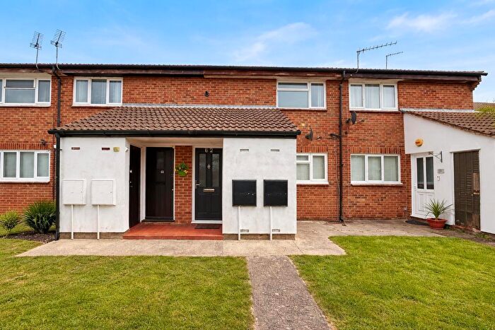 1 Bedroom Maisonette For Sale In Enderby Road, Warden Hills, Luton, Bedfordshire, LU3