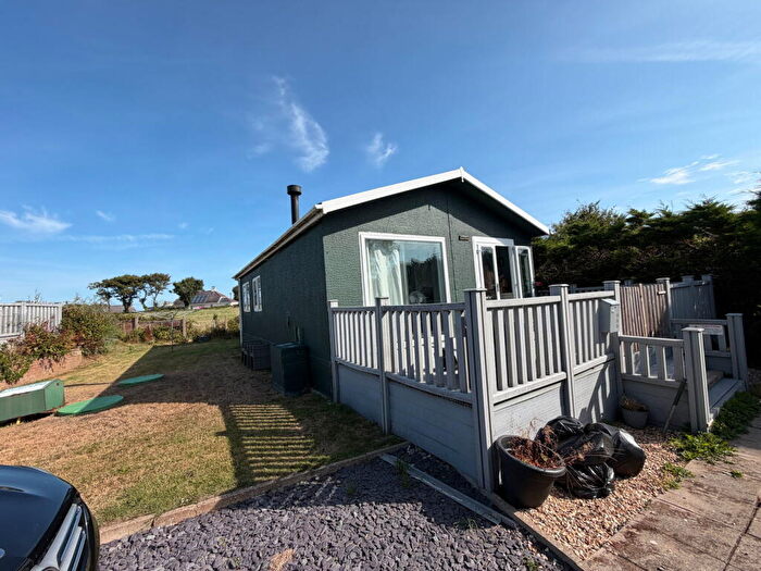 3 Bedroom Park Home For Sale In Llanfechell, Amlwch, LL68