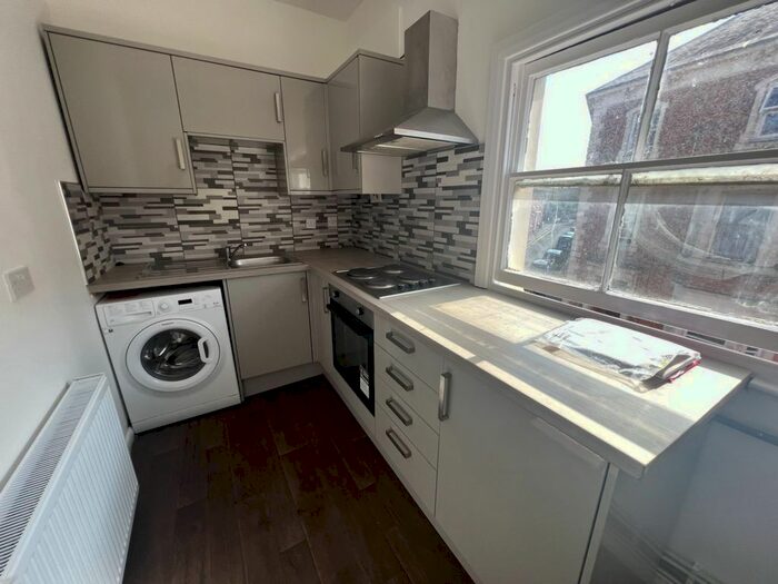 1 Bedroom Flat To Rent In Highfield Street, Leicester, LE2