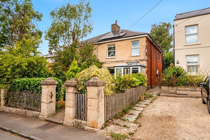 3 Bedroom Semi Detached House For Sale In Springfield Road Uplands, Stroud, GL5