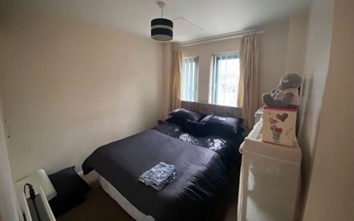 2 Bedroom Flat To Rent In Croydon, CR0