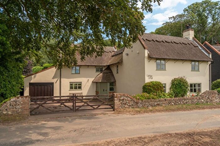 3 Bedroom Cottage For Sale In West Somerton, NR29