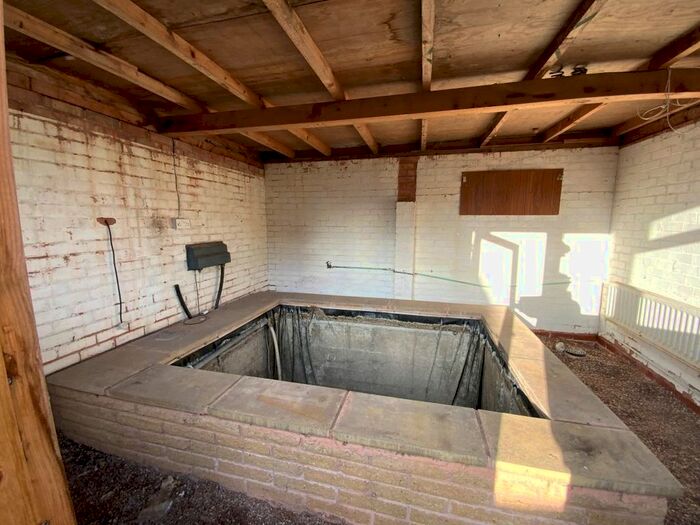 2 Bedroom Bungalow For Sale In Stubbington Close, Willenhall, WV13