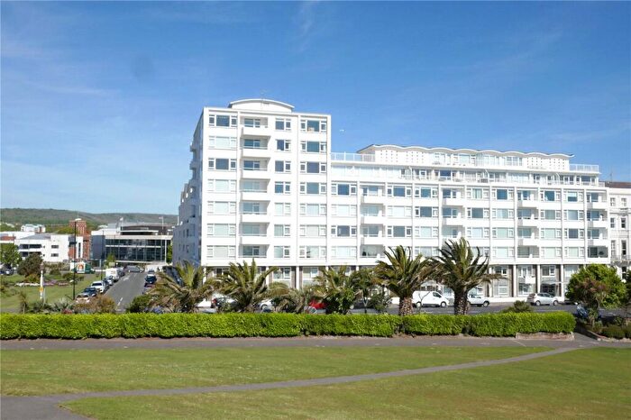 3 Bedroom Apartment For Sale In King Edwards Parade, Eastbourne, East Sussex, BN21