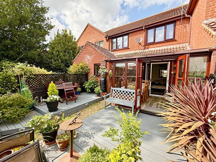 3 Bedroom Property For Sale In Old Road, Acle, NR13