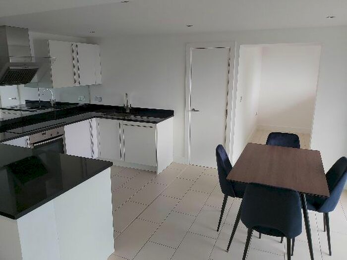 2 Bedroom Flat To Rent In Ayton Drive, Portland, DT5