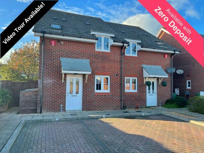 3 Bedroom House To Rent In Glenmoor Gardens, Bournemouth, BH10