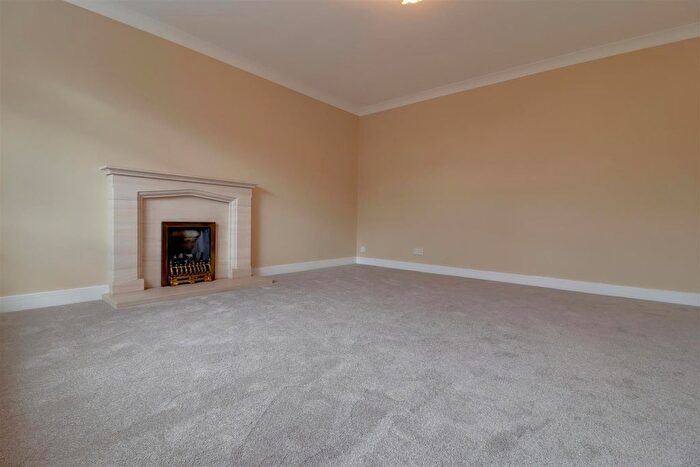 2 Bedroom Detached Bungalow For Sale In Cloverfields, Haslington, CW1