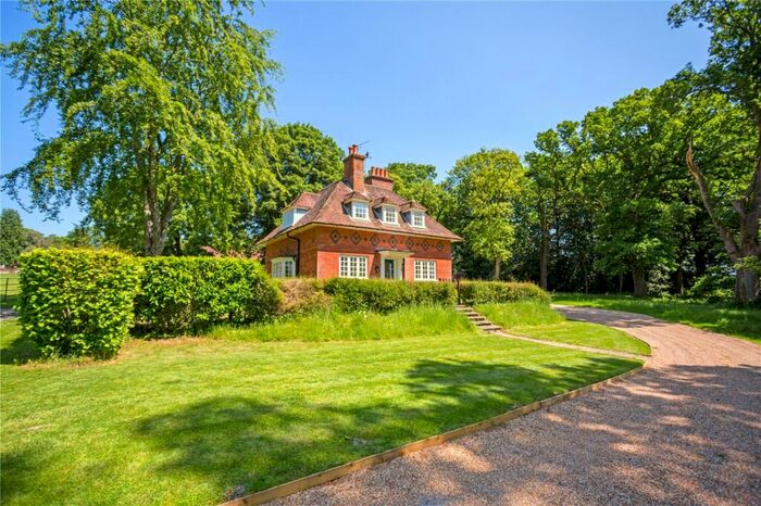 3 Bedroom Detached House To Rent In Woodcote Manor, Bramdean, Alresford, Hampshire, SO24