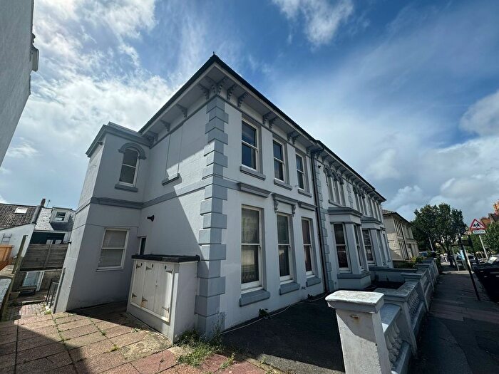 1 Bedroom Flat To Rent In Eastern Road, Brighton, BN2