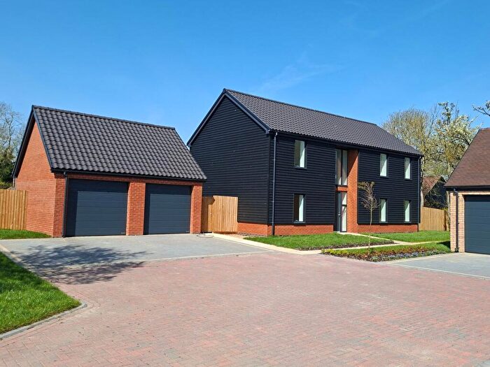 5 Bedroom Detached House For Sale In Blackfriars Court, Stow Longa, PE28