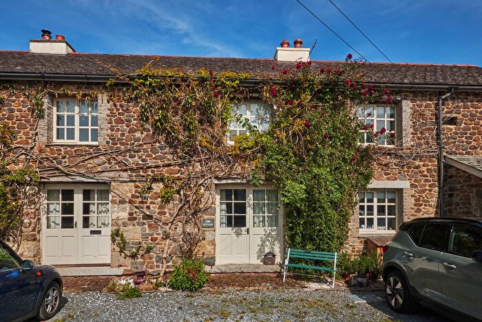 1 Bedroom Terraced House For Sale In Doddiscombsleigh, Exeter, EX6