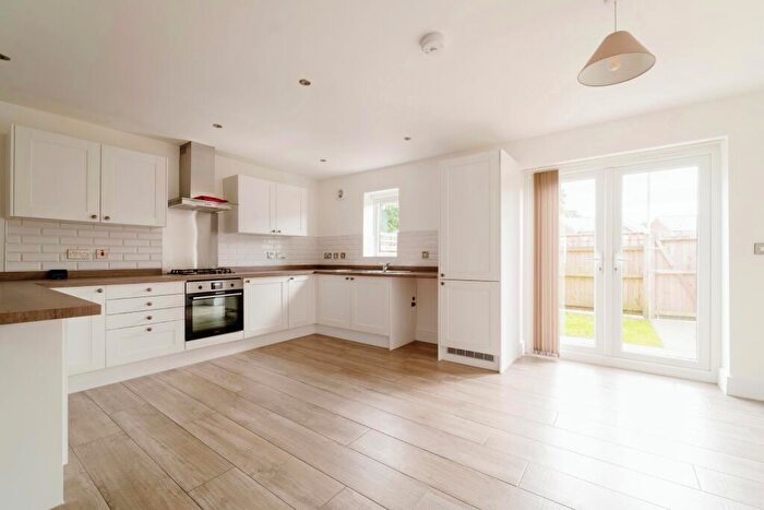 3 Bedroom Mews To Rent In Skipton Road, Colne, BB8