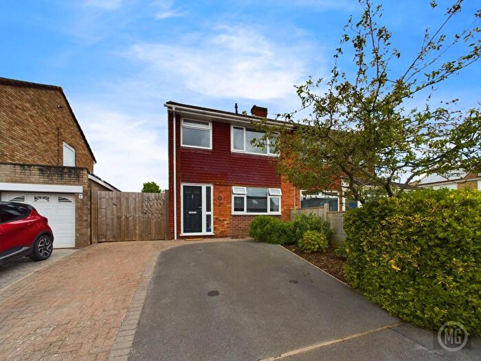 3 Bedroom Semi-Detached House For Sale In Swane Road, Bristol, BS14