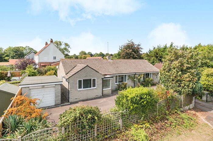 4 Bedroom Bungalow For Sale In Butchers Hill, Fivehead, Taunton, Somerset, TA3