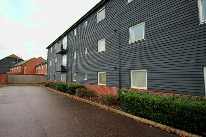 1 Bedroom Flat To Rent In Nursery Grove, Gravesend, Kent, DA11