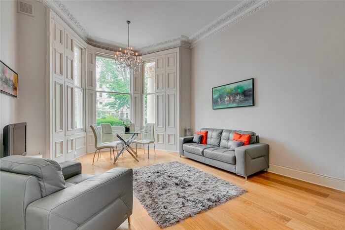 1 Bedroom Flat To Rent In Earls Court Square, Earls Court, London SW5