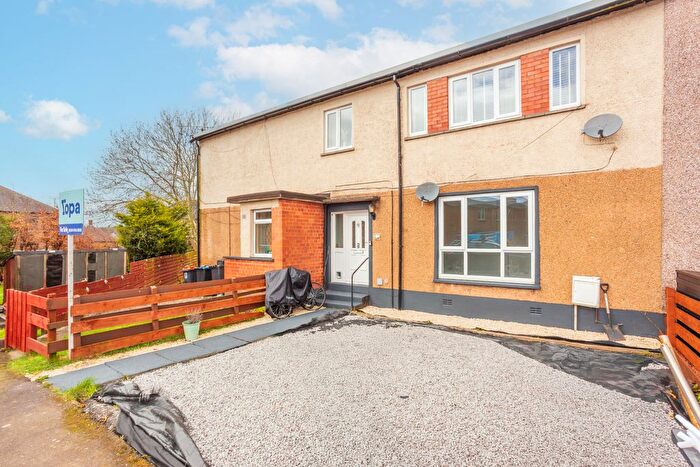 3 Bedroom Flat For Sale In Greenbrae Place, Dumfries, DG1