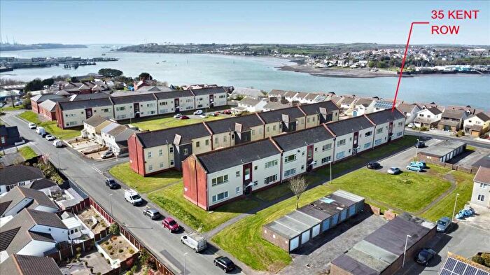 2 Bedroom Apartment For Sale In Kent Row, Llanion Park, Pembroke Dock, SA72
