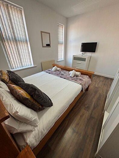 5 Bedroom Terraced House To Rent In Kippax Street, M14