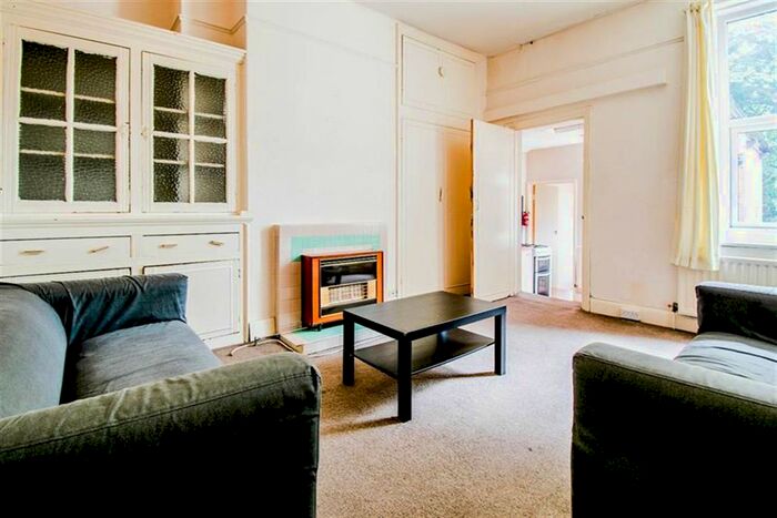 4 Bedroom Maisonette To Rent In Lavender Gardens, West Jesmond, Newcastle Upon Tyne, NE2