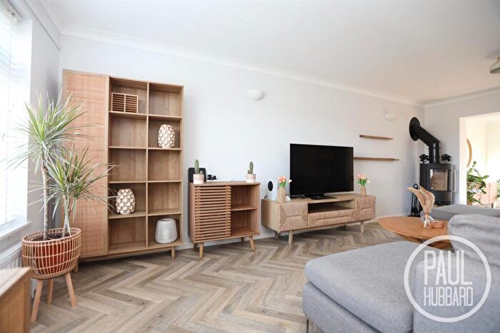 3 Bedroom Detached House For Sale In Crestview Drive, Lowestoft, NR32