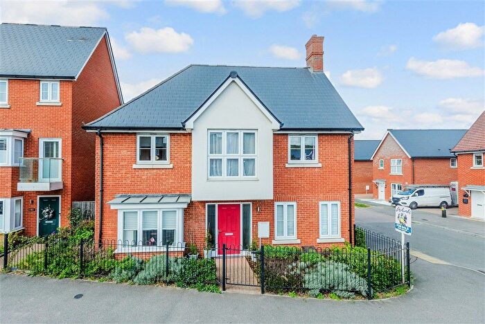 5 Bedroom Detached House For Sale In Village Road, Wouldham, Rochester, Kent, ME1