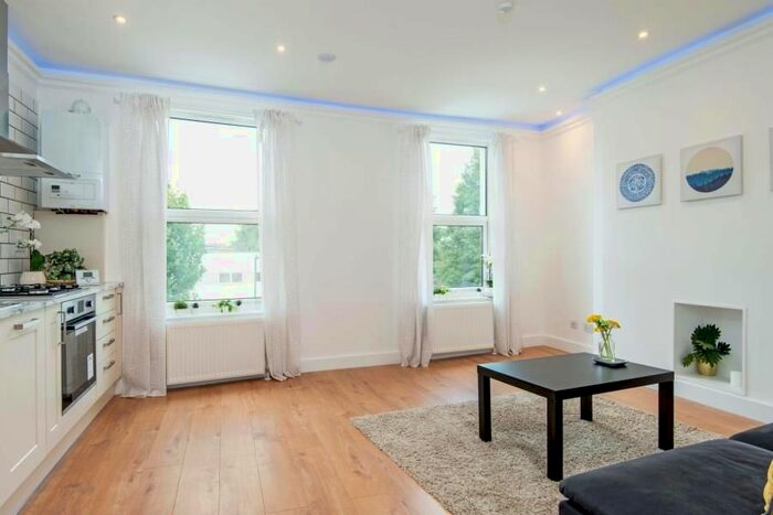 1 Bedroom Flat To Rent In Fernhead Road, Maida Vale, London, W9