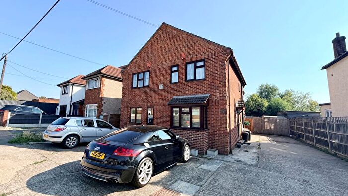 1 Bedroom House To Rent In The Willows, Rainham, RM13