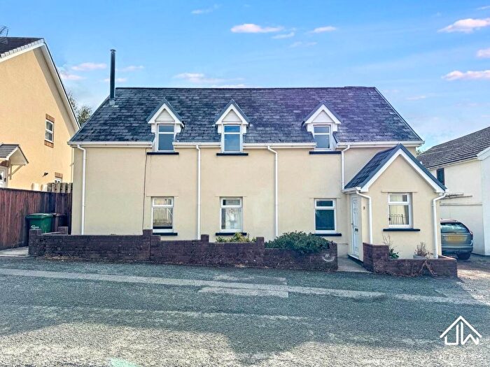 3 Bedroom Cottage For Sale In Manmoel Road, Croespenmaen, NP11